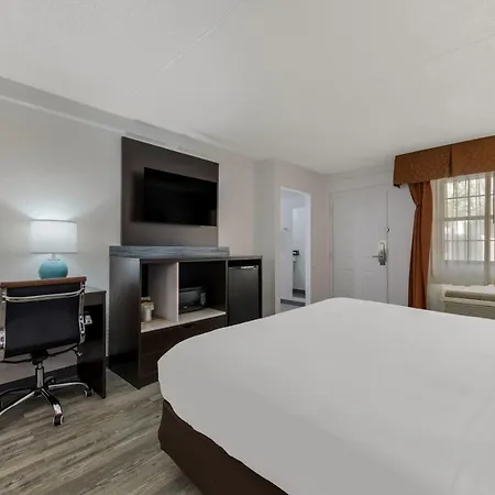 Quality Inn & Suites Airport Charlotte Exterior foto