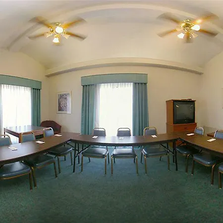 Quality Inn & Suites Airport 