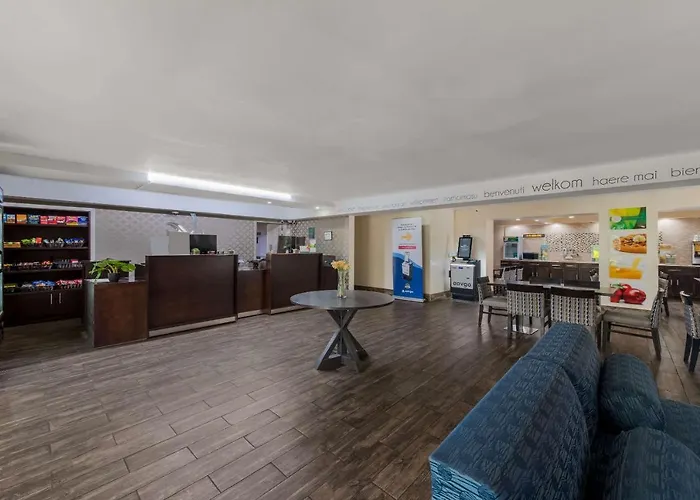 Quality Inn & Suites Airport